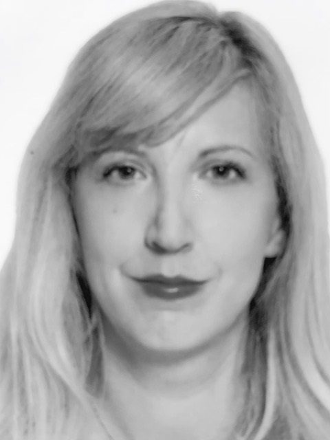 izv. prof. art. Marijana Nola