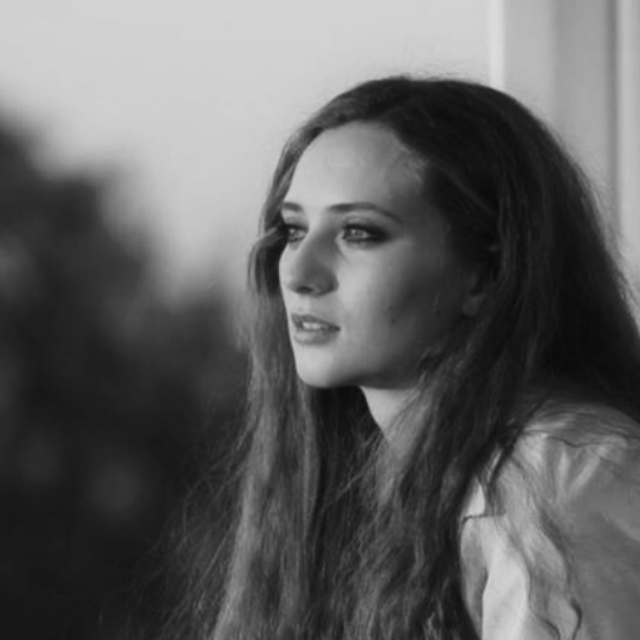 Yuliya Krasnitskaya, umjetnička suradnica