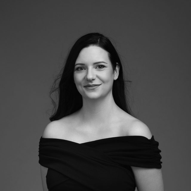 doc. art. Veronika Hardy Činčurak