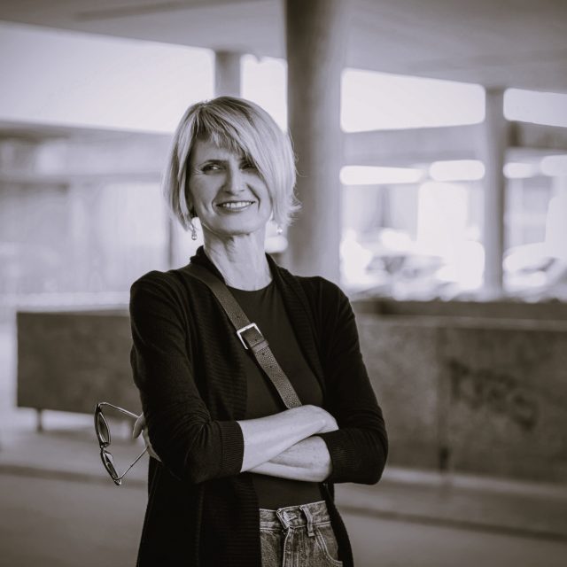 prof. art. Sanda Majurec