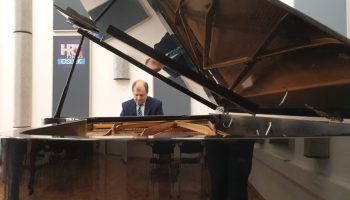 Kultura u doba korone – koncert izv.prof.art. Konstantina Krasnitskog u Velikom studiju Radio Osijeka