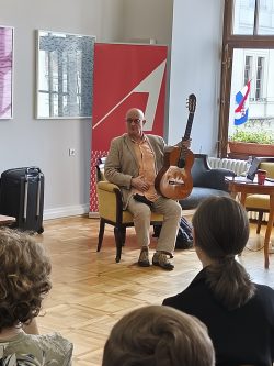 Prof. Dr. Thomas Offermann, renomirani gitarski pedagog s Hochschule für Musik und Theater iz Rostocka, Njemačka, posjetio je Odsjek za instrumentalne studije i kompoziciju s teorijom glazbe (15.10.-16.10.2025.)